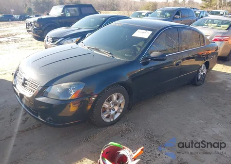 2005 Nissan Altima 2.5 S from USA, damaged, VIN 1N4AL11D35N929036